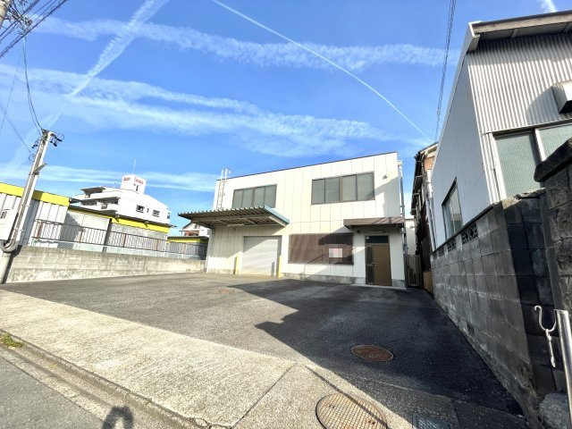 中川好本貸工場の外観