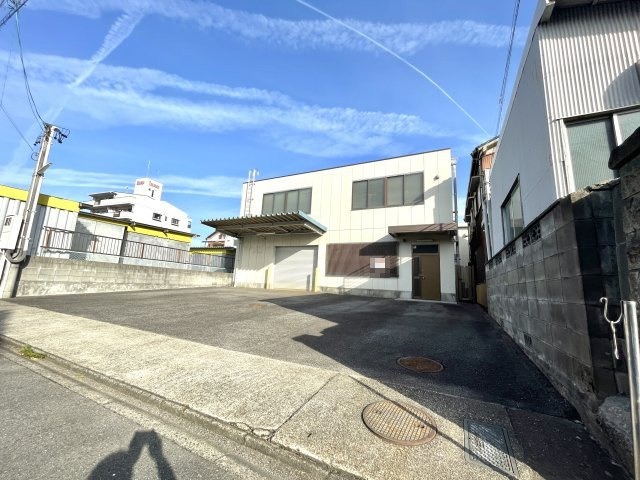 中川好本貸工場の外観