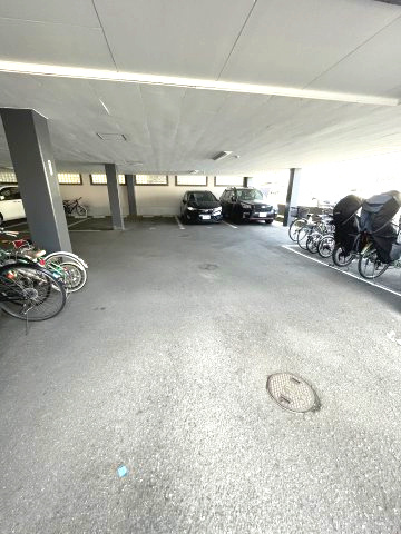 富士藤田マンションの駐車場