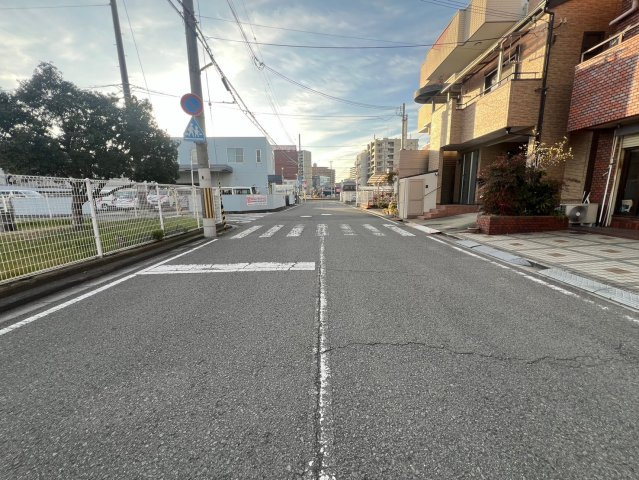 和歌山市黒田・中古戸建・114575の前面道路含む現地写真