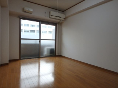 【洋室】 | グランディ小阪