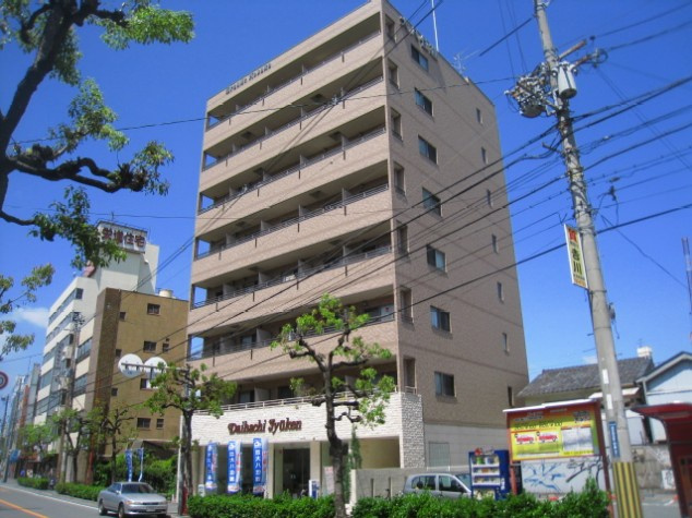 グランディ小阪の外観