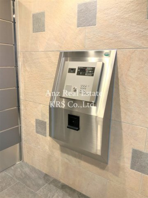 【セキュリティ】 | 藤の邸 京町堀 | 来訪者を画像で確認できるモニタ付きインターホンを装備！