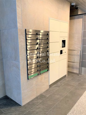 【その他共用部分】 | 藤の邸 京町堀 | エントランスには荷物の受け取りに便利な宅配ボックス設置！