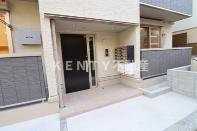 【エントランス】 | サンセール | 落ち着いたエントランスです