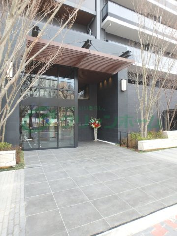 大阪市東成区東小橋１丁目の賃貸マンションのエントランス