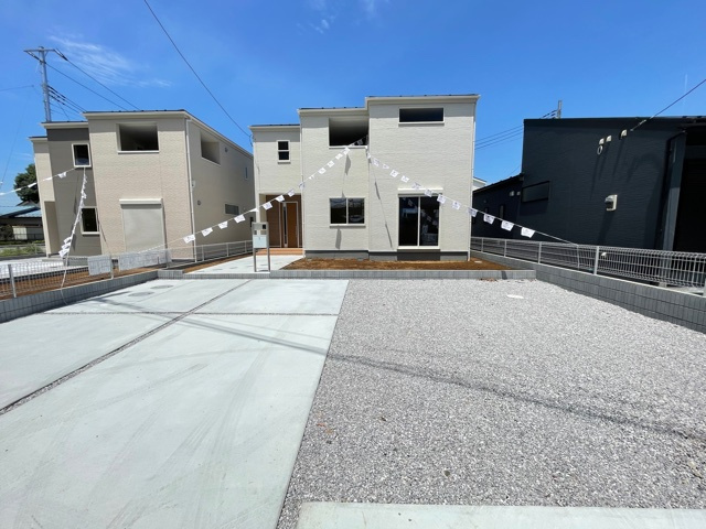 上里町七本木第５（全6棟）5号棟の駐車場