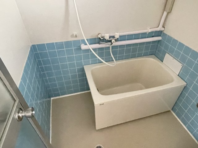 アルモ小白川の浴室