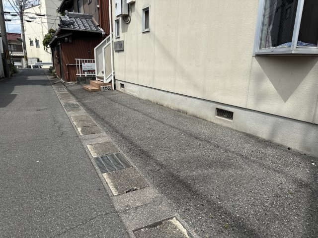 タウニィ旭の駐車場