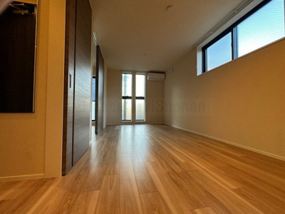 【居間・リビング】 | コンフェスト江の島