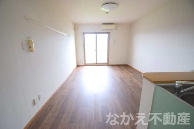 【寝室】 | 使い勝手のいい寝室です