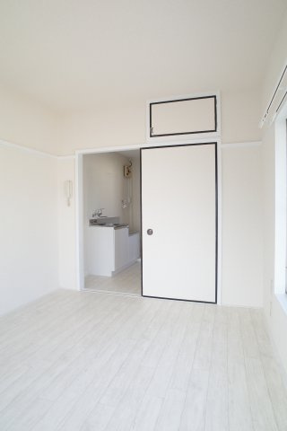 【子供部屋】 | MKコーポ | 清潔感のある室内スペース☆