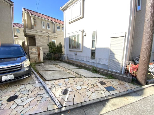 人気の敷地内駐車場★