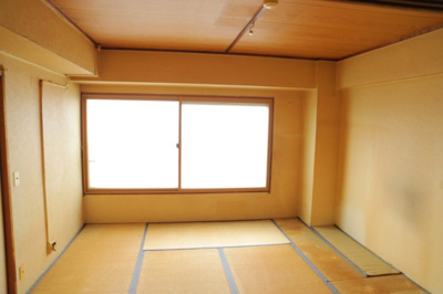 【子供部屋】 | めじろ台コーポラス | 子供が何人でも年齢によっては、受験時にしっかり壁のある個室があった方が良い場合もあります。難しい問題ですが、兄弟の人数や、性別や年齢差によって状況が異なりますので、数年後のこともしっかり考えましょう。