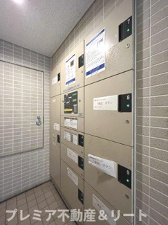 【その他共用部分】 | 宅配ロッカーがあります