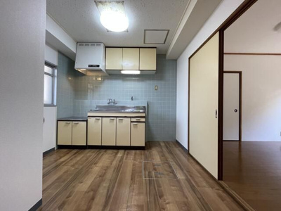 【居間・リビング】 | コーポ長崎