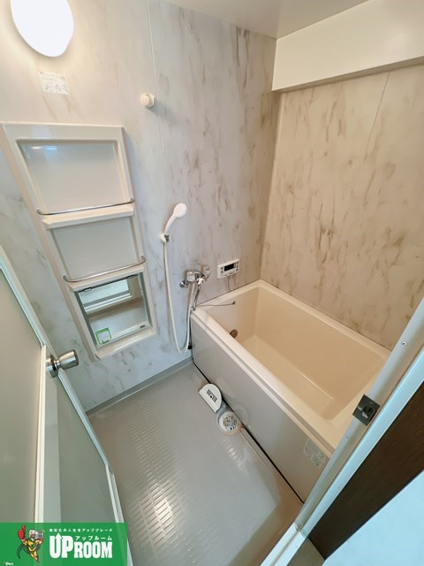 アズールの浴室