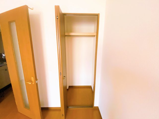 アンプルールリーブル永遠の収納|別部屋同一間取りのお写真となります。