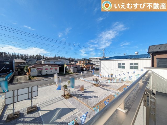 BLOOMING GARDEN　深谷市上柴町東7丁目の展望|高い建物が無く開放感のある展望
バルコニーからの展望も開けていて閑静な住宅地が望めます。日当りも良いですね♪