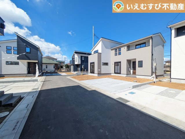 Ricca 深谷市上柴町29期の前面道路含む現地写真