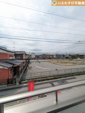 KEIAI FiT　深谷市東方16期の展望|高い建物が無く開放感のある展望
バルコニーからの展望も開けていてのどかな景色が望めます。日当りも良いですね♪