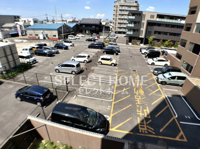 【駐車場】 | 藤和シティーホームズ戸崎元町 | 駐車場があるので、車を買う予定の方も安心です