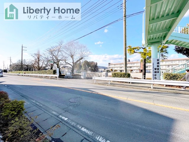 桜川市犬田　売地　7号地の前面道路含む現地写真