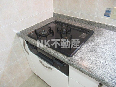 【キッチン】 | グランシェルドゥ（放出賃貸） | コンパクトなキッチンで掃除もラクラク