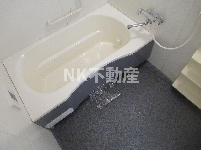 【浴室】 | グランシェルドゥ（放出賃貸） | お風呂で日々の疲れを落としましょう