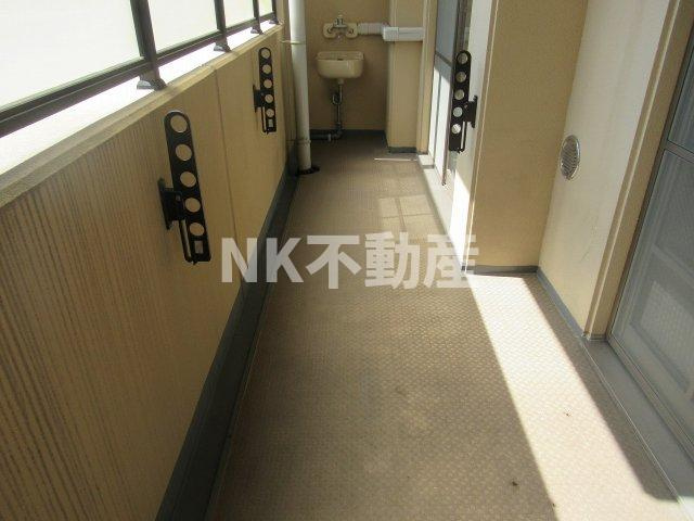 【バルコニー】 | グランシェルドゥ（放出賃貸） | お洗濯にも便利なバルコニー付き