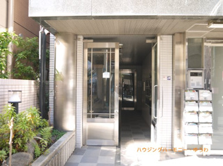 【エントランス】