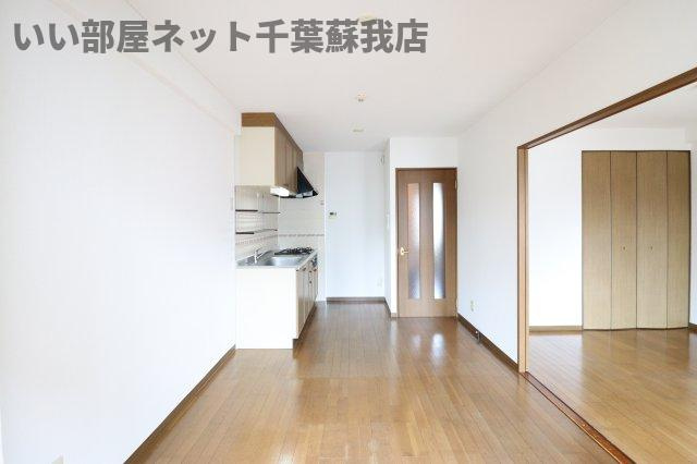 ＡＳＡＪＩビルの居間・リビング|ゆったり過ごせる居間です