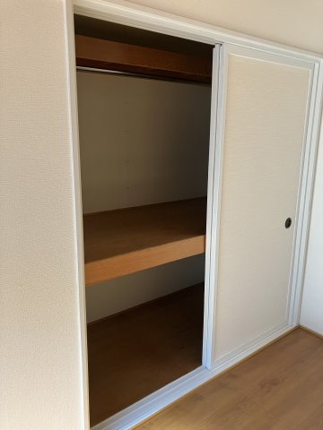メゾンニューワイズ南館の収納