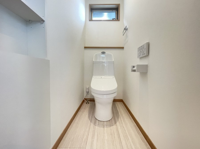 【トイレ】 | 2階トイレ／家族を感染症から守るシャワートイレ完備です。