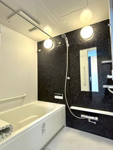 トラストネクサス長府侍町の洋室