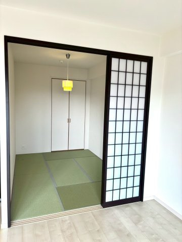 トラストネクサス長府侍町の和室