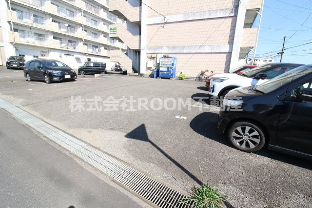 サンライズ東郷Ⅱの駐車場