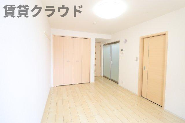 ヴィレッジゲート亥鼻の寝室|落ち着いた色調の寝室です