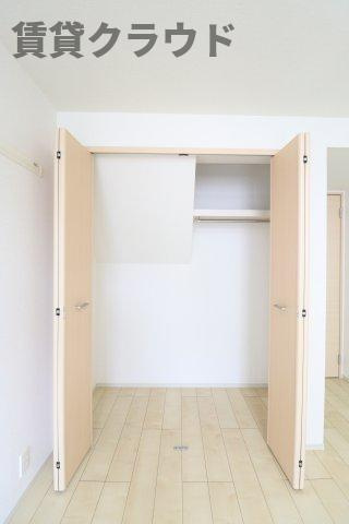 ヴィレッジゲート亥鼻の収納|ロングコートもかけられるクローゼット！