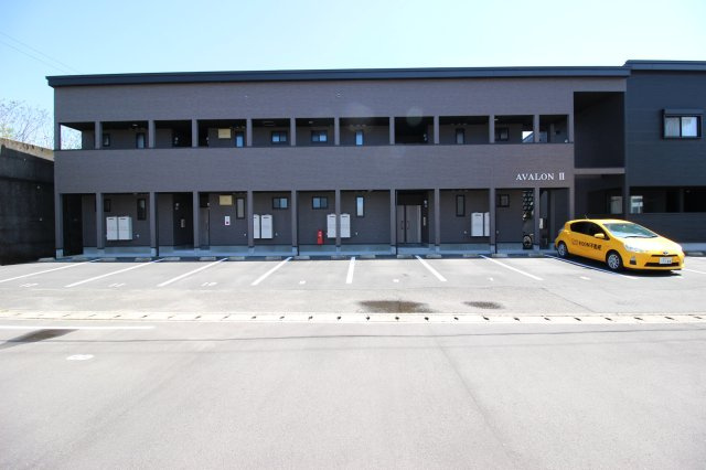 AVALONの駐車場