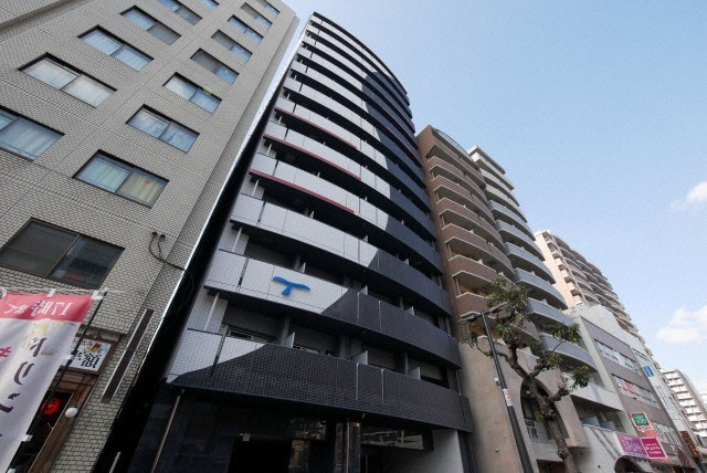 セレニテ難波リアン