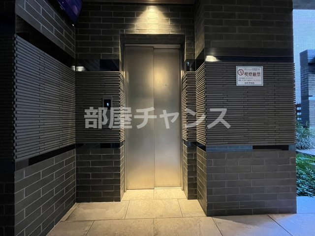 エスカルコートのエントランス