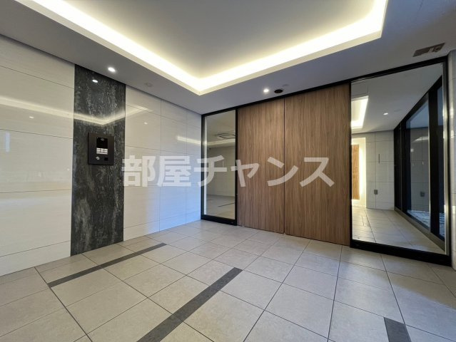 パークアクシス名古屋山王のエントランス