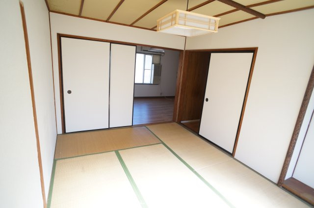 愛戸町貸家の子供部屋