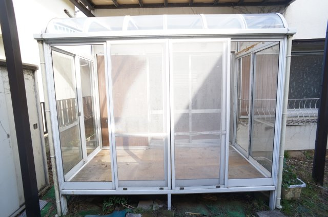愛戸町貸家の庭