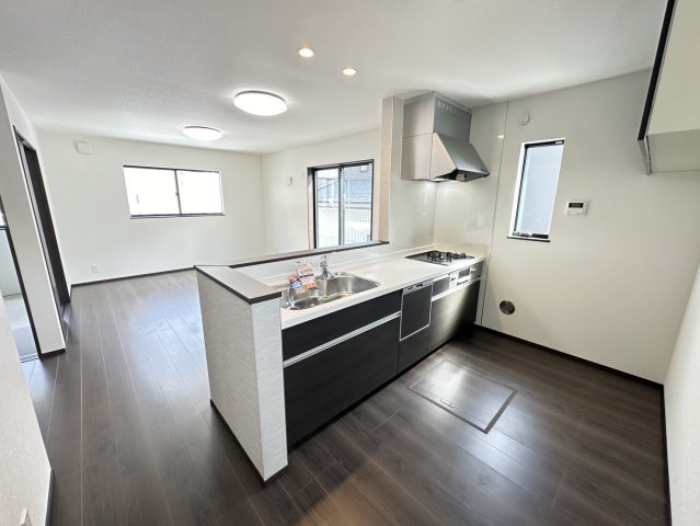 八幡市八幡福禄谷　新築未入居　２０号地のキッチン|使いやすいキッチンです