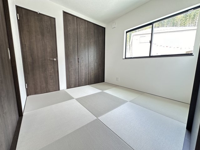 八幡市八幡福禄谷　新築未入居　２０号地の和室|落ち着いた雰囲気の和室付きです