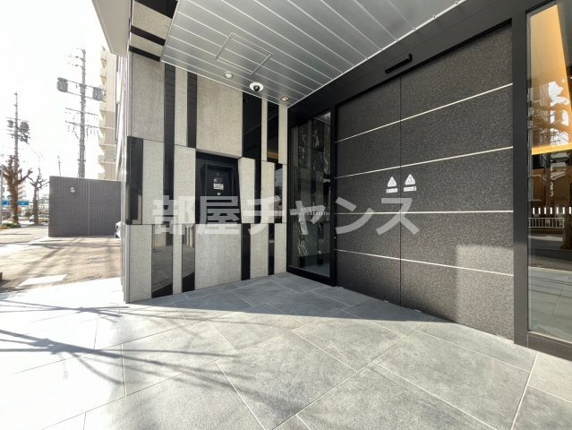 エステムコート名古屋セントリアのエントランス