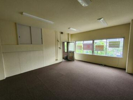 大津市浜町の事務所の内装|内装です