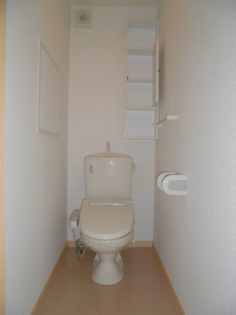 福寿草のトイレ